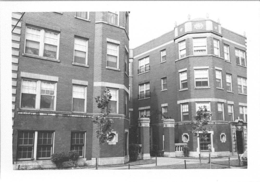 7904 ESSEX AVE FROM ACROSS STREET - OUR SECOND APARTMENT IN SOUTH SHORE - RIGHT SIDE CORNER TOP FLOOR - OCTOBER 11, 1968 - A JOHN CHUCKMAN PHOTO