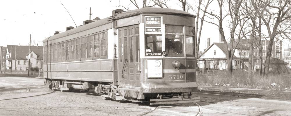 PHOTO - CHICAGO - COLES AT 79TH - STREETCAR TURNING ONTO 79TH  - MID 1940s - EDITED FROM AN IMAGE ON TROLLEYDODGER'S SITE